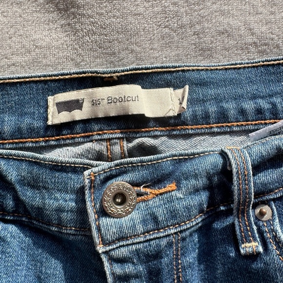 Levi’s 515 Bootcut Jeans - Picture 5 of 9
